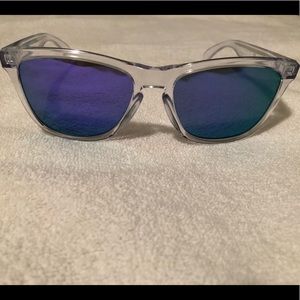 Oakley Frogskins purple lens clear frame